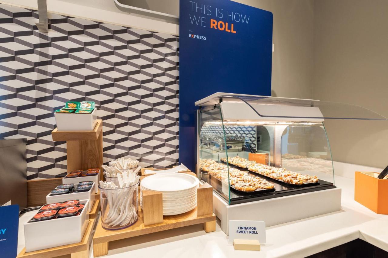 Holiday Inn Express & Suites - Savannah N - Port Wentworth By Ihg Ngoại thất bức ảnh
